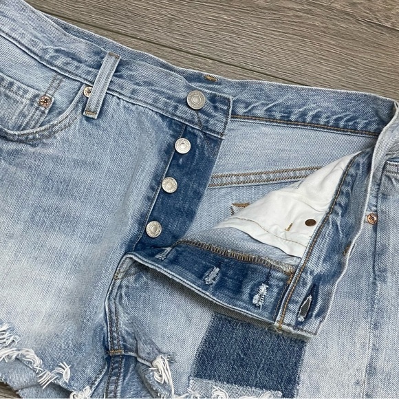 Levi's Womens 501 Button Fly Raw Hem Blue High Rise Denim Patch Jean Shorts 28 - Picture 5 of 9